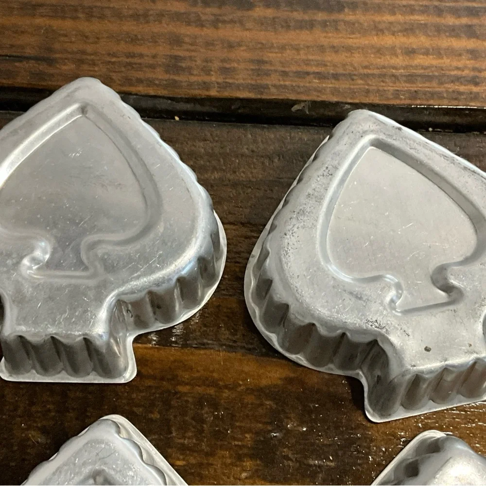 Unique Vintage this lot